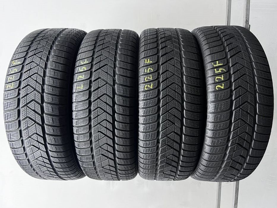 4шт зима 235/65/R17 Pirelli Scorpion Winter