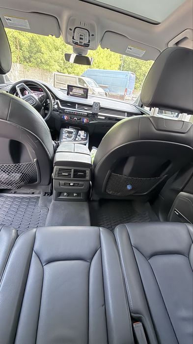 Audi Q7 2019 VIN WA1LAAF7XKD034120 фото оголошення 13 з 24
