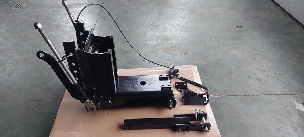 Zaczep do przyczep rolniczych typu Hitch CBM Zetor