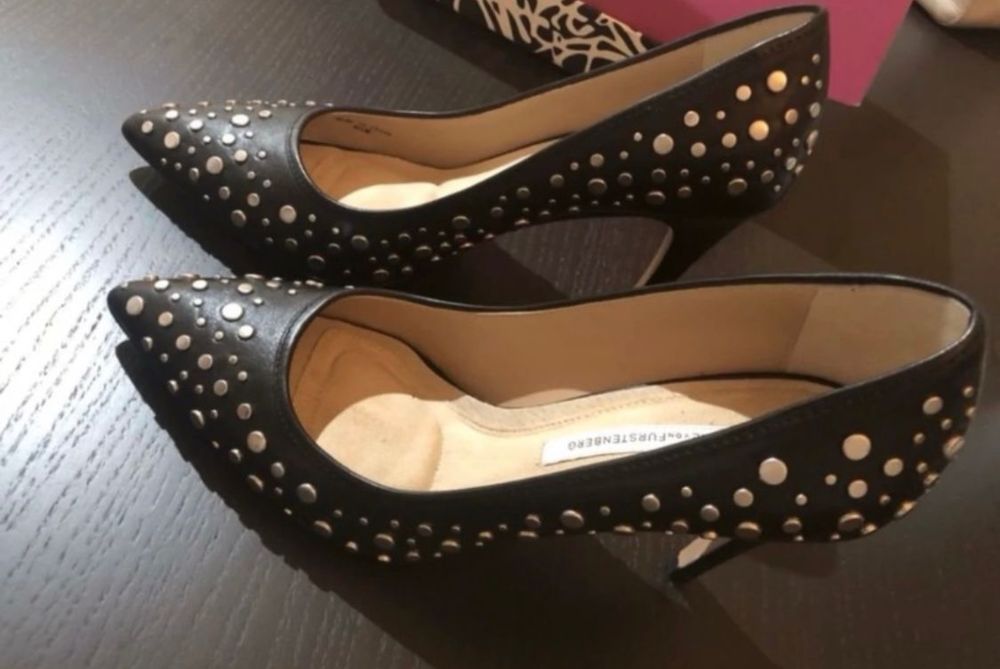 Sapatos tam 38 - Diane Von Fürstenberg