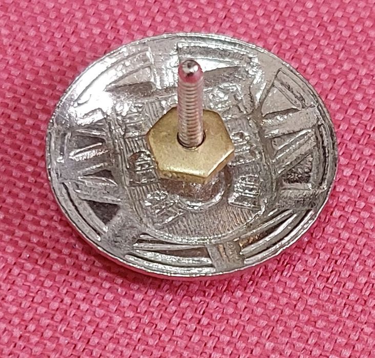 Crachá, Emblemas militares