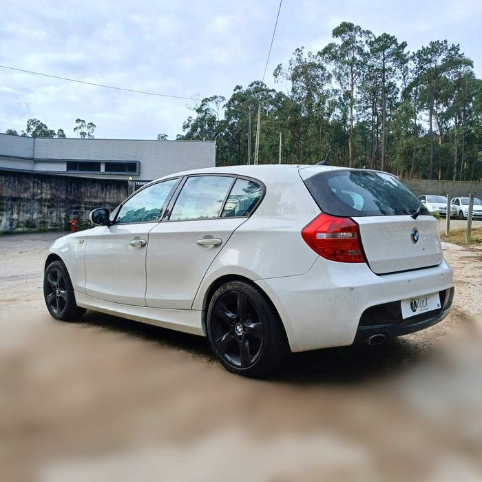 BMW E81 Serie 1 2.0D de 2010 - Peças Usadas