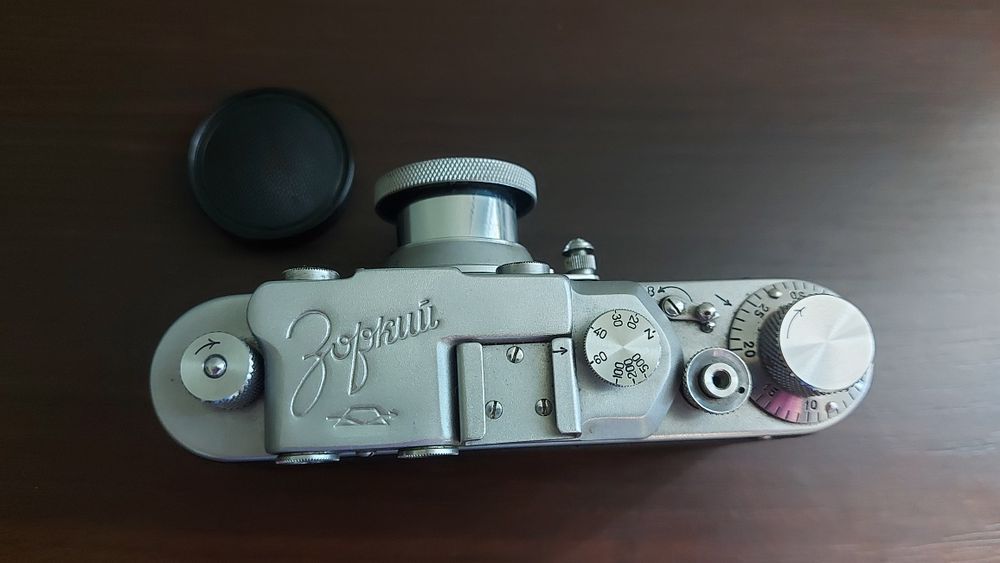 Плівковий фотоапарат Зоркий