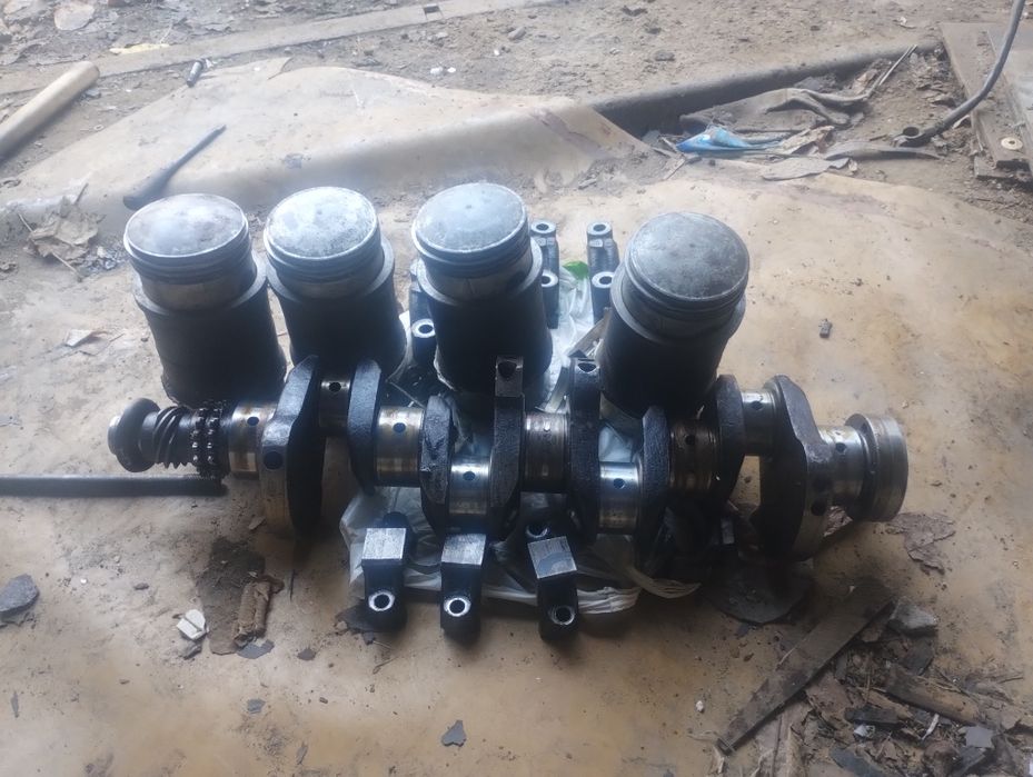 Поршневая групп с коленвалом Москвич АЗЛК