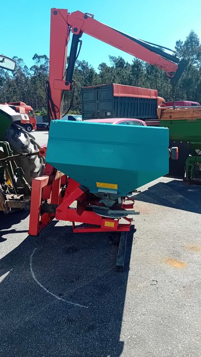 Distribuidor de adubo