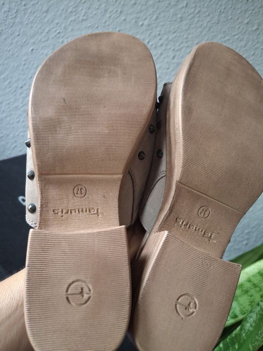 Tamaris  skórzane klapki drewniaki 37
