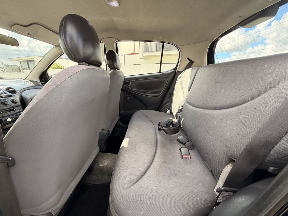 Toyota Yaris 1.0 VVT-i