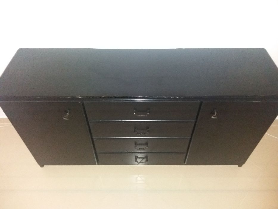 meble szafka komoda z drewna