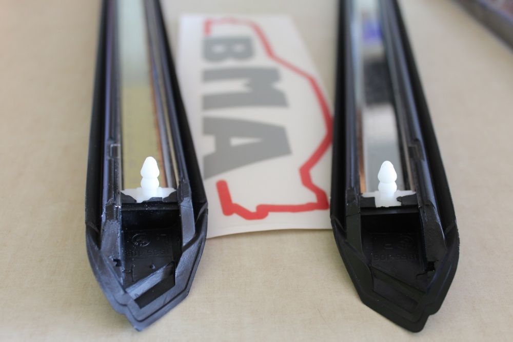 BMW E30 COUPE CABRIO Listwa Prawa Lewa Błotnika Tylnego Tył Schadow