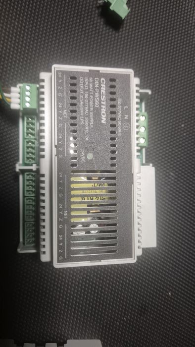 Crestron DIN-PWS60 o mocy 60 W