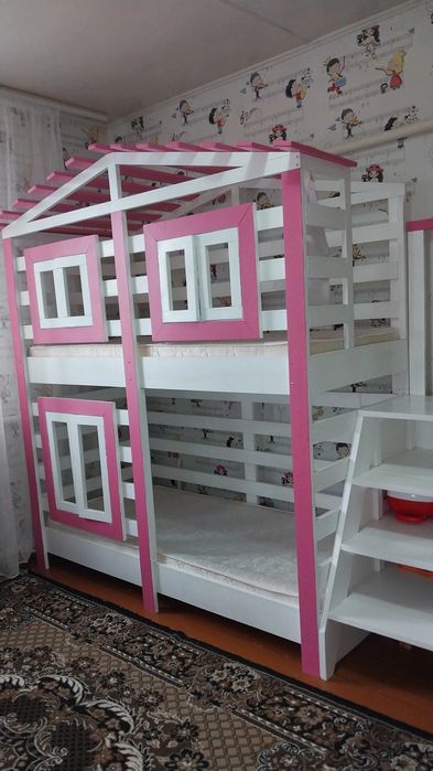 Двоповерхове ліжко