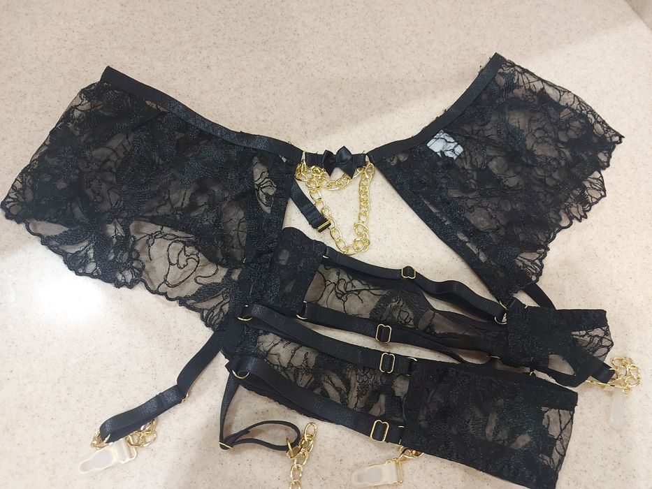 Мереживна білизна з ланцюжками, 5 предметів