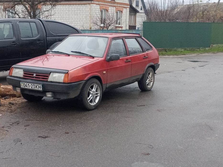 Продам авто в більш менш нормальному стані