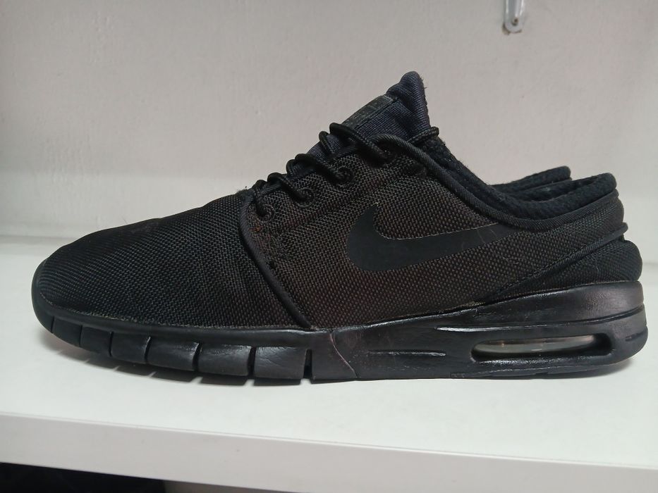 Nike 42p/27 см,  кросівки оригінал