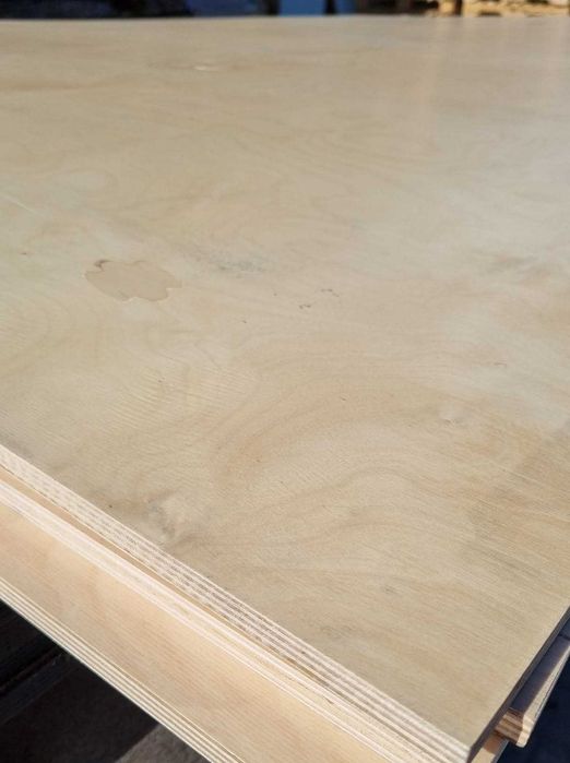 Sklejka gr. 15 mm lakierowana