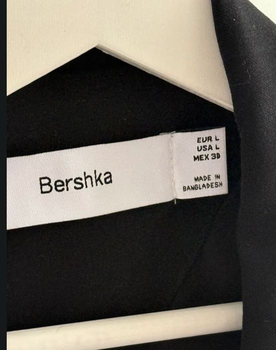 Kamizelka Czarna L Bershka