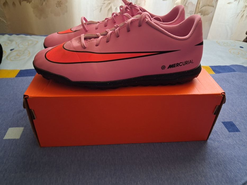 Chuteiras Mercurial Vapor Club TF