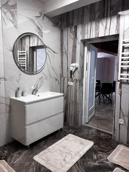 Апартаменти / житло подобово * complex 88* 2хв. пішки від Жайворонку