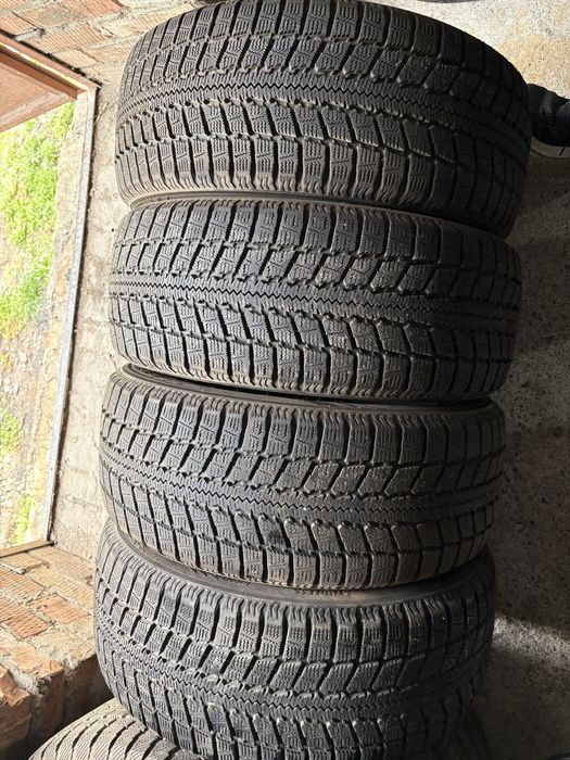 215/55/17 Nitto зима