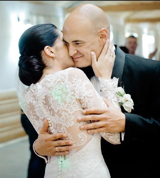 sukienka rybka koronkowa tren suknia ślubna