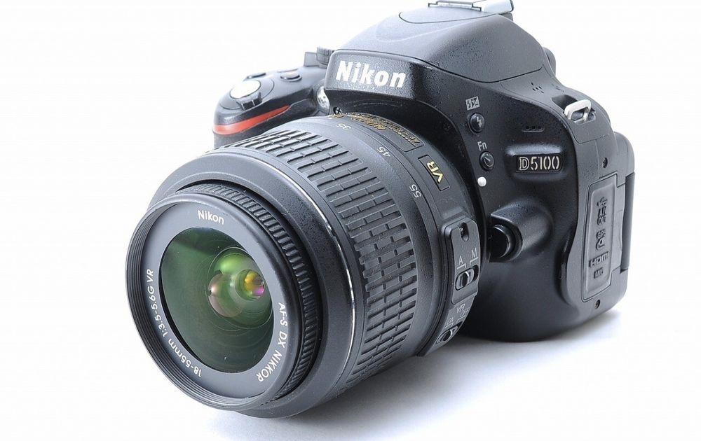 Дзеркальний фотоапарат Nikon D5100 18-55 VR Kit (в новому стані)