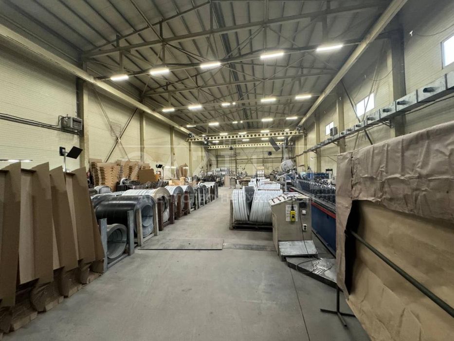 Продаж складського приміщення 4449,2 м2 Київ Дарницький район