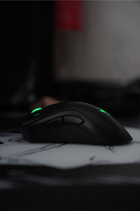 Миша Razer DeathAdder Essential