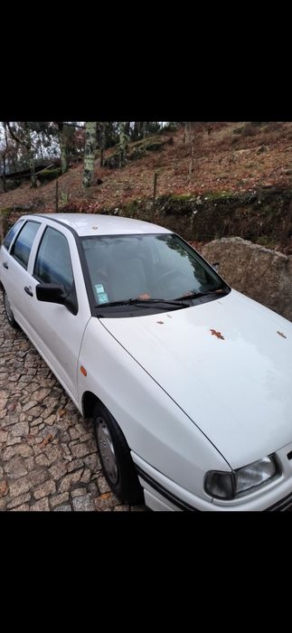 SEAT Ibiza em bom estado geral