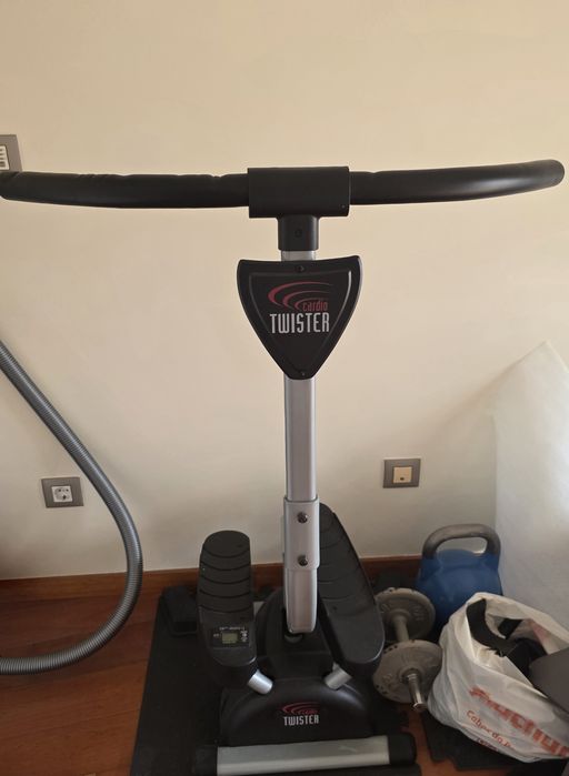 Máquina de exercício (elíptica/ step)