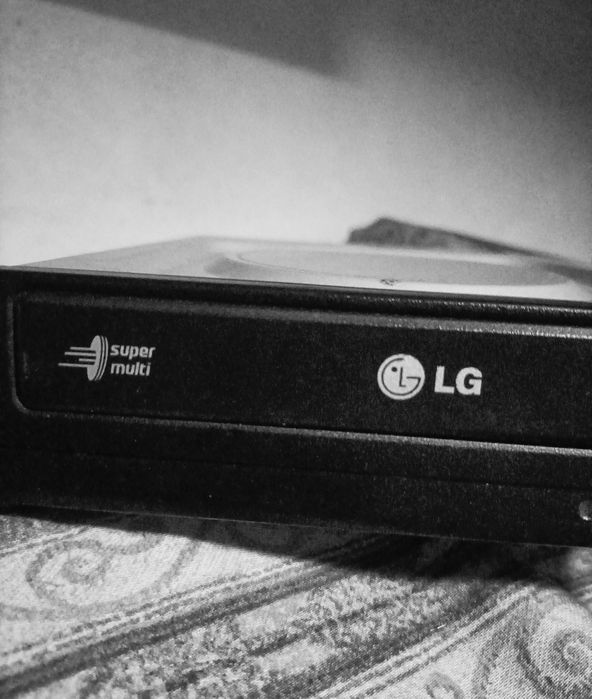 LG MultiDrive CD/ CD RW / DVD / DVD RW como nova, pouco uso, fiavel64739425141890121
