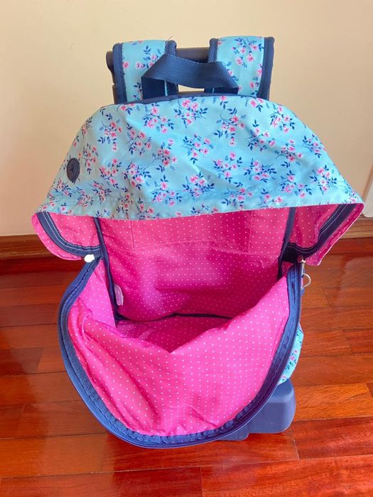 Conjunto de mochila e estojo da Pepe Jeans, inclui o troley