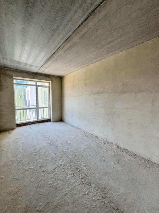ТЕРМІНОВИЙ ПРОДАЖ -15000$ Дворівнева квартира з відкритою  терасою