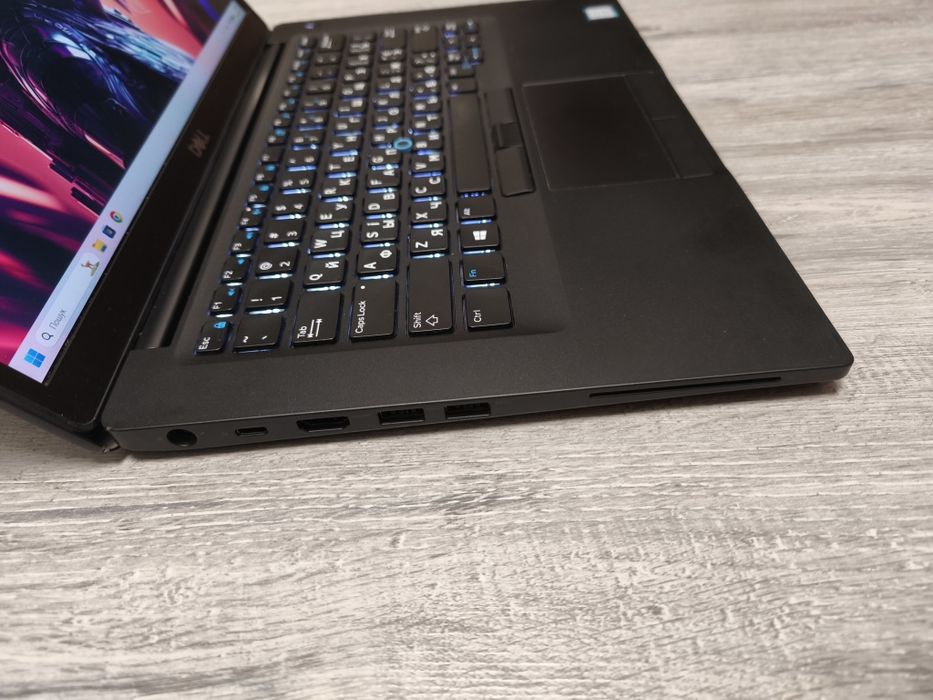 Мощний ноут батарея добра/8ядер/ССД/Віндовс 11/сучасний/Intel Core i5