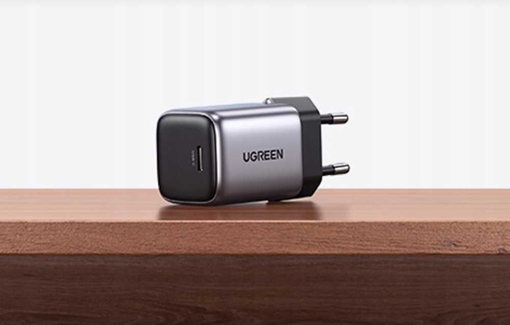 Ładowarka sieciowa Ugreen USB-C GaN Fast charger uniwersalna 30W