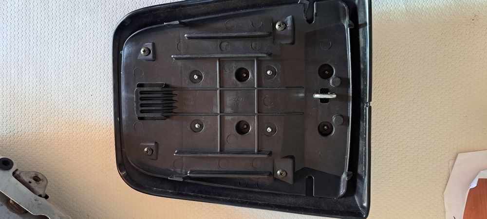 Tapa de banco Honda CBR 1000 de 2007