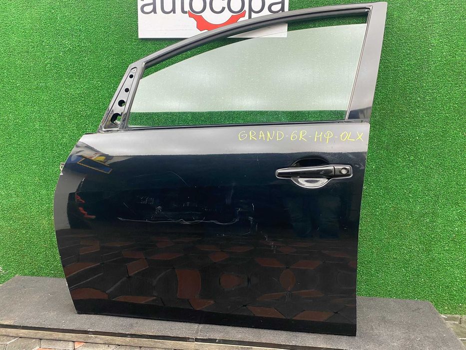 Дверка передня ліва Mitsubishi Grandis Грандіс