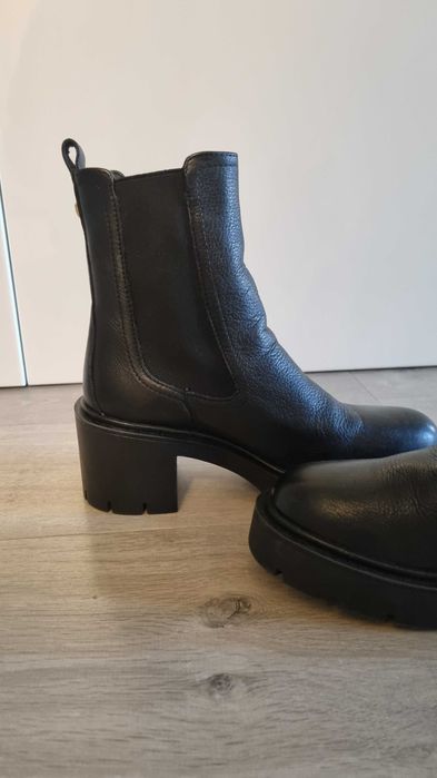 Piękne nowe botki Ochnik