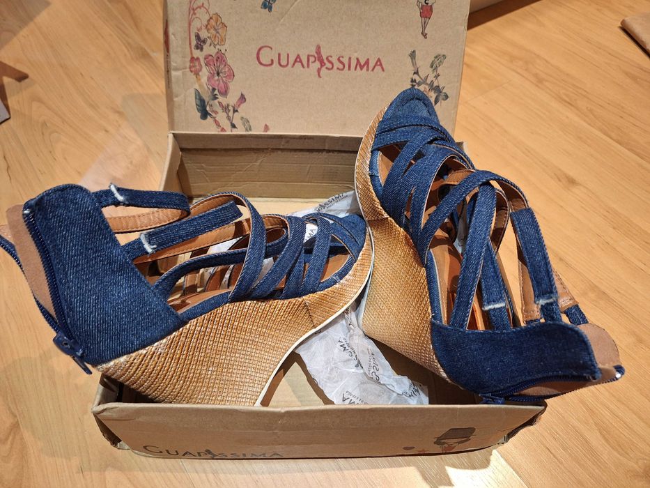 Sapatos cunha mulher n. 38