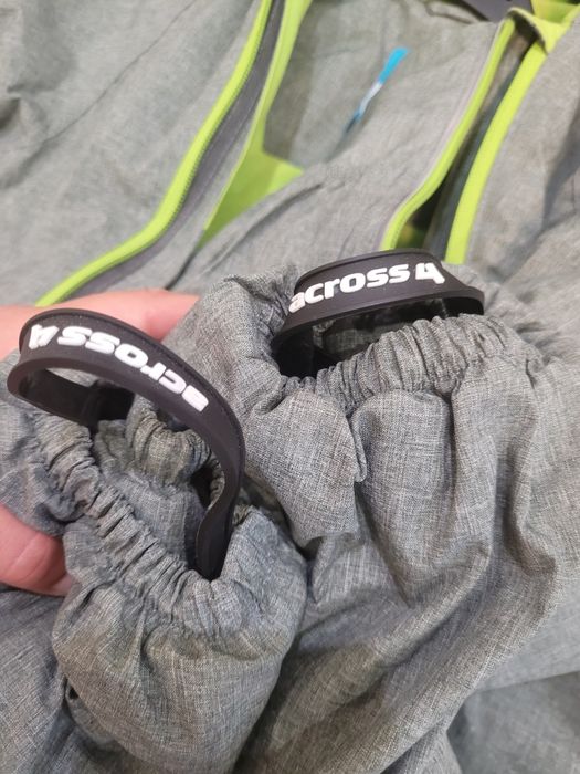 Продам дитячий комбінезон Зимовий across 4 розмір 80