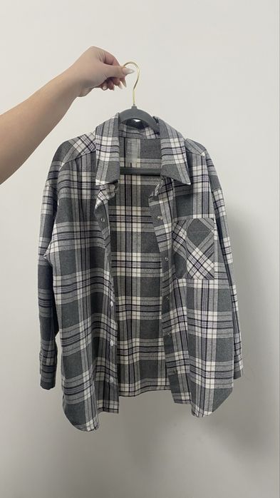 Джинсова куртка H&M 122р. і сорочка в клітинку 116р.