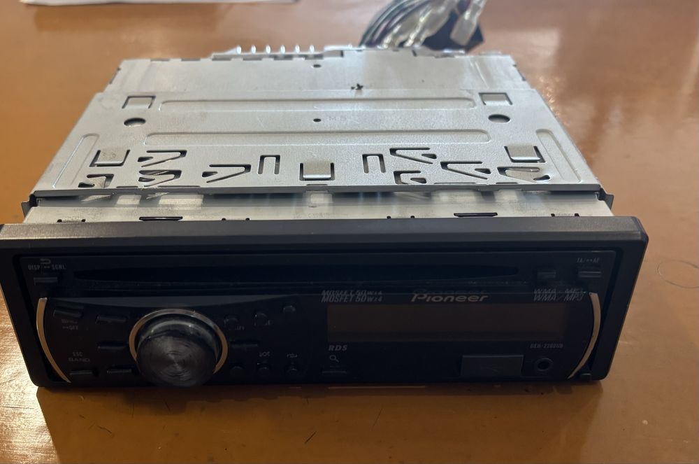 Auto radio pioneer