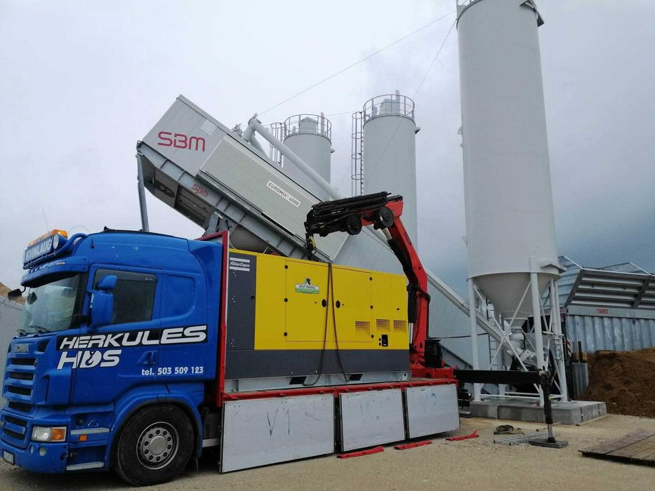 Transport HDS, Załadunek, Rozładunek, dźwig, żuraw, 6,6t, wysięg 18,9m