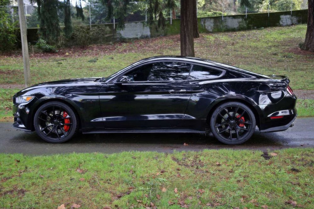Ford Mustang GT      2016