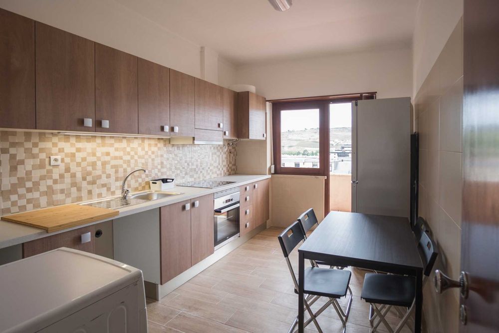 Alugo quarto no centro de Torres Vedras