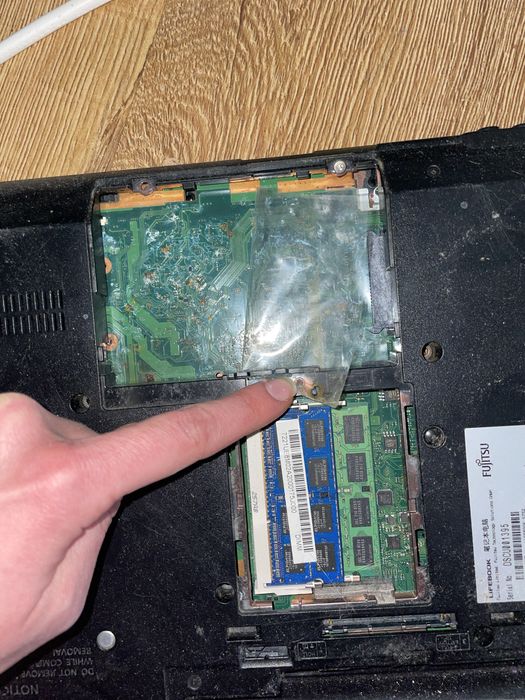 lifebook fujitsu DSCU001395