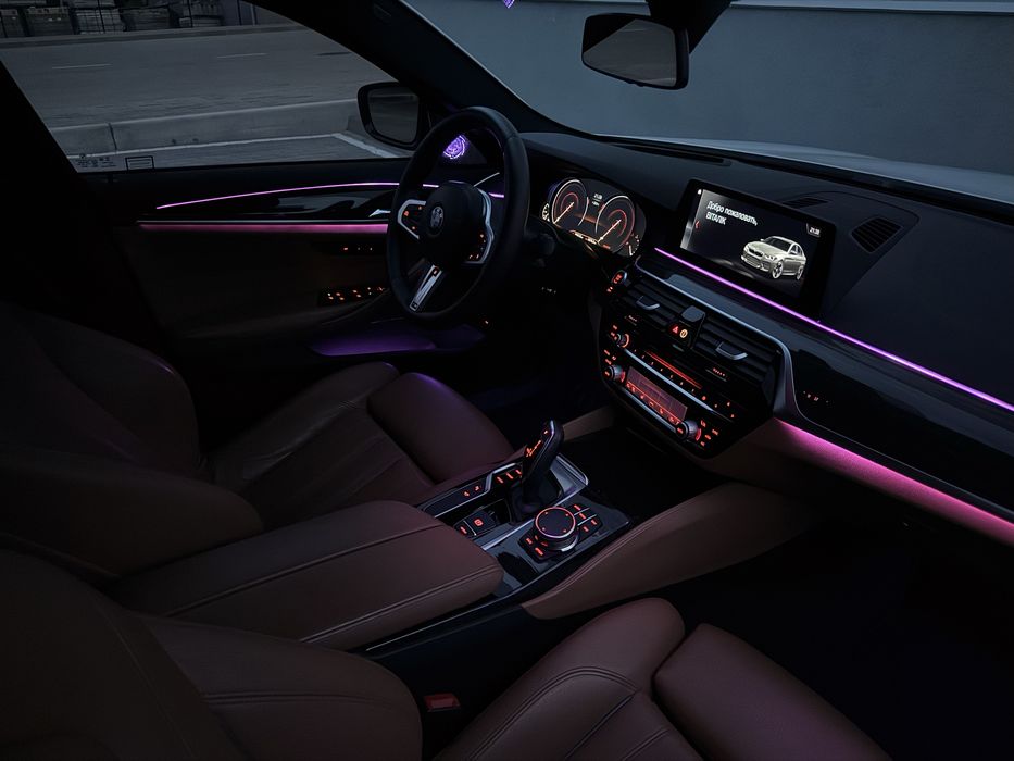 BMW G30 530iX 2017