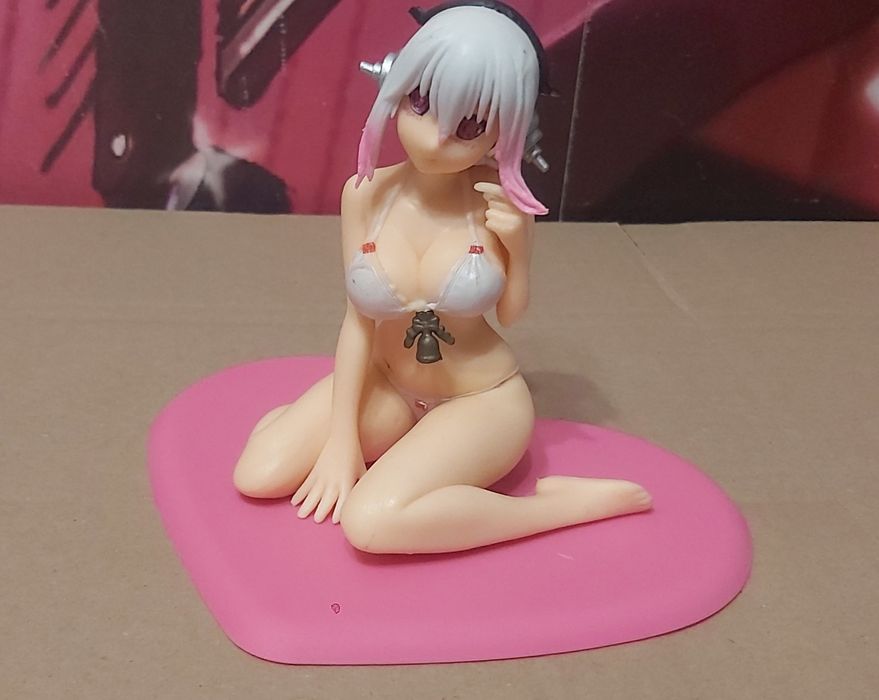 Figurka anime sonico