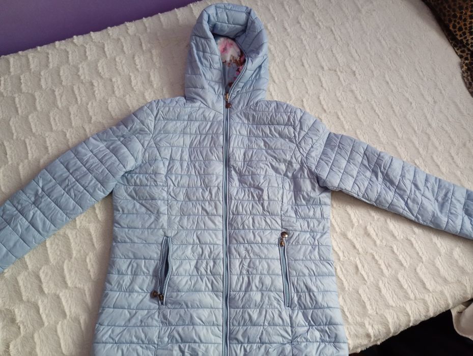 Kurtka damska bardzo ładna chyba m