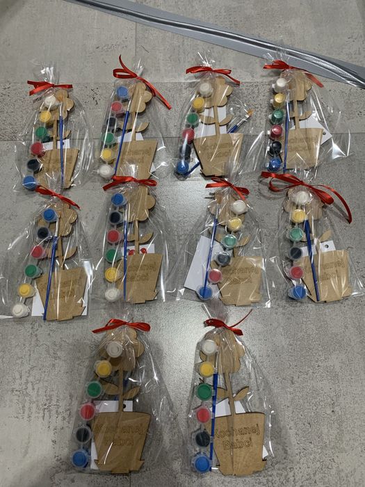 Sprzedam kwiatek do pomalowania  dla kochanej babci