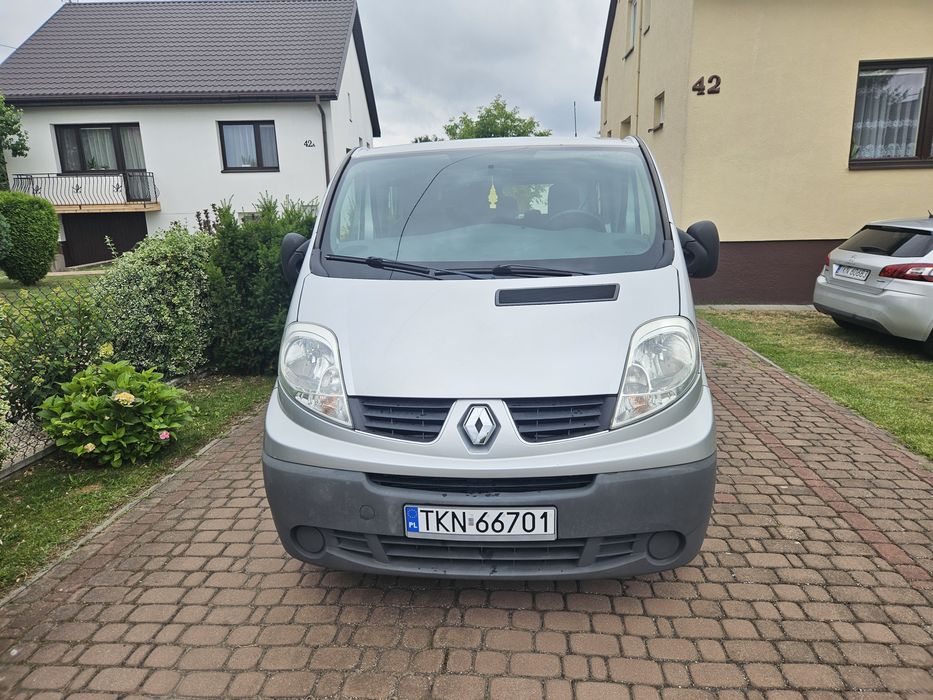 RenaultTrafic 9 osób